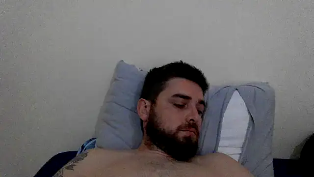 Snapshot of Dat1994 chatting on November 14, 1:32 pm Dat1994 online show from November 14, 1:32 pm