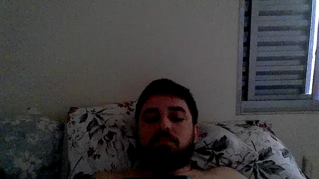 Snapshot of Dat1994 chatting on November 19, 11:32 am Dat1994 online show from November 19, 11:32 am