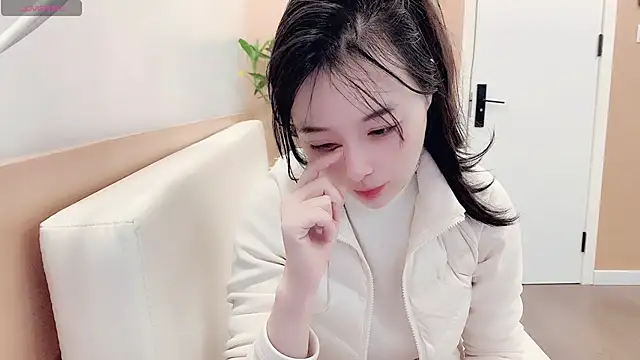 AKiKi711 online show from February 17, 4:53 am