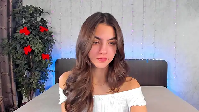 Milana Crystal  online show from December 15, 8:08 am