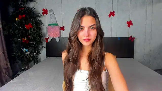 Snapshot of Milana_Crystal_ chatting on January 19, 1:37 pm Milana Crystal online show from January 19, 1:37 pm