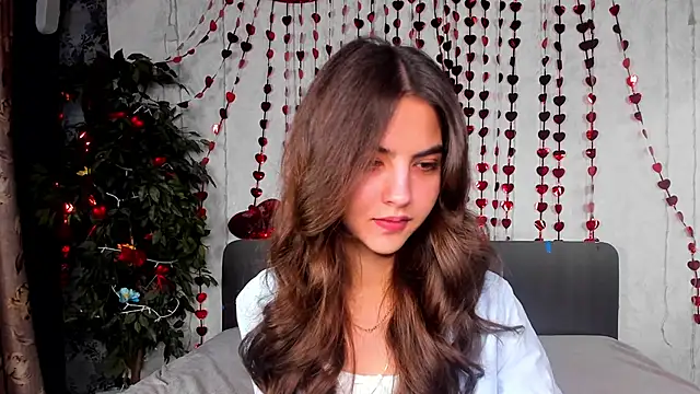 Snapshot of Milana_Crystal_ chatting on February 12, 8:09 am Milana Crystal online show from February 12, 8:09 am