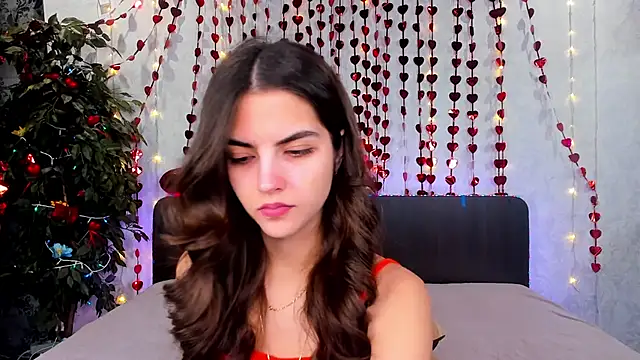 Snapshot of Milana_Crystal_ chatting on February 15, 8:13 am Milana Crystal online show from February 15, 8:13 am