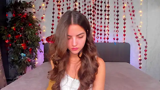 Snapshot of Milana_Crystal_ chatting on March 1, 8:16 am Milana Crystal online show from March 1, 8:16 am