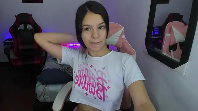 jessi and boy online show from December 2, 7:20 pm