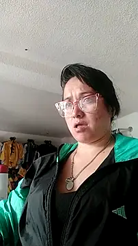 lilith campb online show from December 13, 3:32 pm