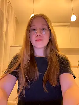 Snapshot of Eva_Weyne chatting on October 23, 7:12 pm Eva Weyne online show from October 23, 7:12 pm