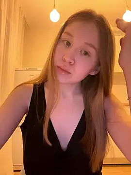 Snapshot of Eva_Weyne chatting on January 10, 8:43 pm Eva Weyne online show from January 10, 8:43 pm