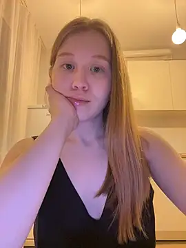 Snapshot of Eva_Weyne chatting on January 31, 9:57 pm Eva Weyne online show from January 31, 9:57 pm