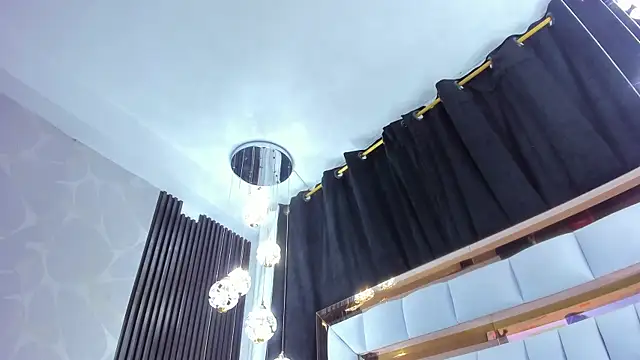 SarayRoyse online show from December 20, 7:21 pm