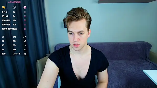 Snapshot of AustinButler chatting on December 21, 8:21 pm AustinButler online show from December 21, 8:21 pm