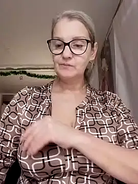 Snapshot of irinamaux chatting on November 30, 10:52 am irinamaux online show from November 30, 10:52 am