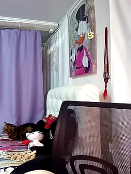 irinamaux online show from January 17, 8:08 am