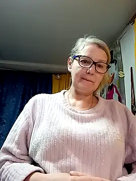 irinamaux online show from April 8, 2:44 am