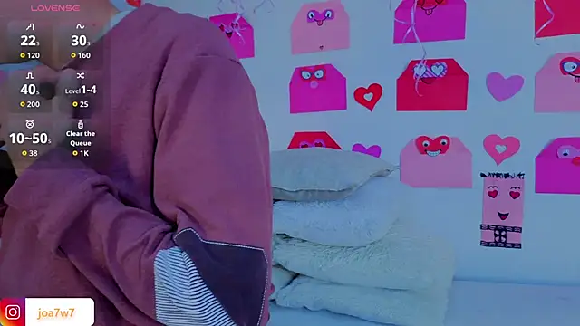 Snapshot of Levii_Ackermann chatting on February 14, 2:25 pm Levii Ackermann online show from February 14, 2:25 pm