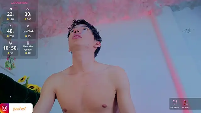 Snapshot of Levii_Ackermann chatting on February 20, 8:42 pm Levii Ackermann online show from February 20, 8:42 pm