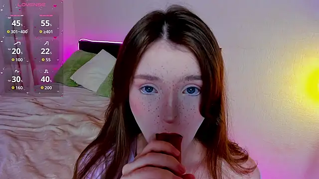 lexxxxxxi online show from October 26, 6:14 pm