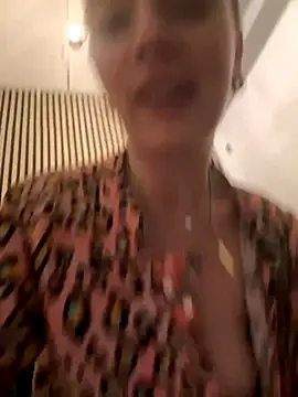 Snapshot of LexyGold chatting on October 25, 2:35 pm LexyGold online show from October 25, 2:35 pm