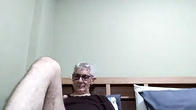 Snapshot of BIGUNCUTHARDCOCK chatting on October 19, 1:23 pm BIGUNCUTHARDCOCK online show from October 19, 1:23 pm