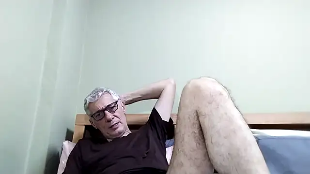 Snapshot of BIGUNCUTHARDCOCK chatting on October 25, 12:34 pm BIGUNCUTHARDCOCK online show from October 25, 12:34 pm