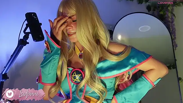 loIijanne online show from October 7, 3:47 am