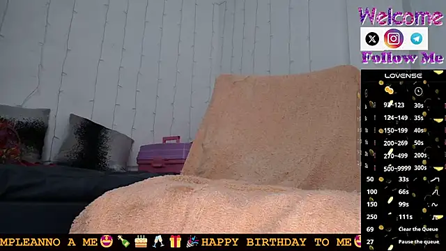 SofiaMadisson online show from February 4, 7:44 pm