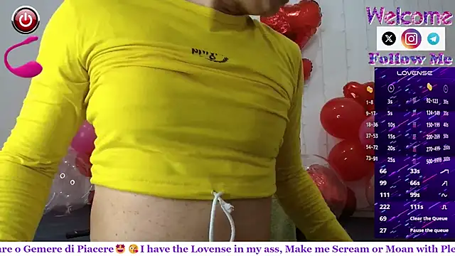 SofiaMadisson online show from February 12, 1:06 pm