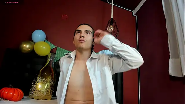  Tattoo Couple online show from September 29, 2:00 pm