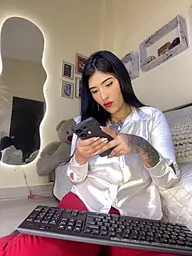 Snapshot of Sweetie_Arianna chatting on February 23, 7:22 am Sweetie Arianna online show from February 23, 7:22 am