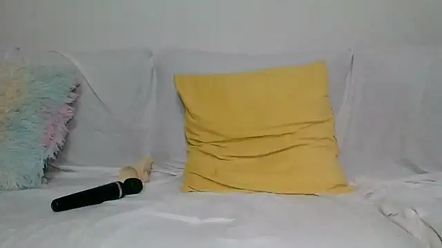 blondyruby online show from November 21, 8:40 pm