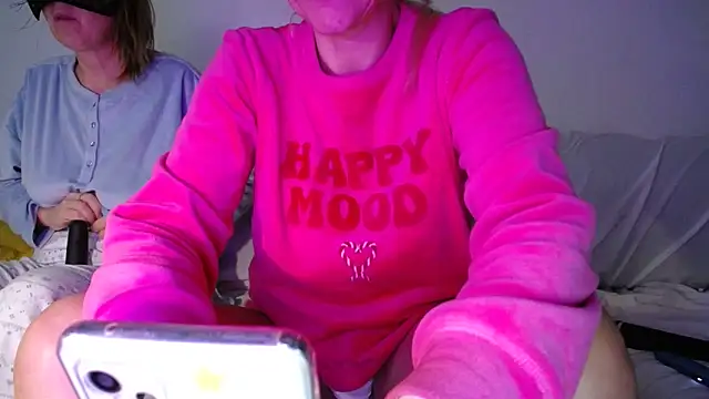 Snapshot of blondyruby chatting on February 7, 9:07 pm blondyruby online show from February 7, 9:07 pm