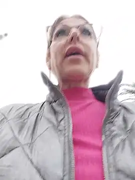 Snapshot of blondyruby chatting on March 2, 5:42 pm blondyruby online show from March 2, 5:42 pm