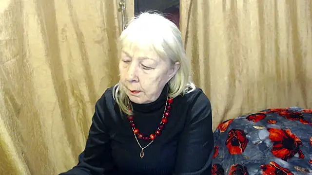  Estelitta 5 online show from March 1, 12:45 pm