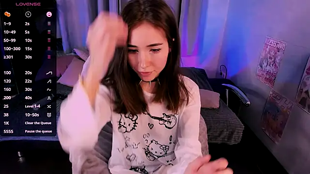 Snapshot of ashleyro1 chatting on November 4, 1:21 pm ashleyro1 online show from November 4, 1:21 pm