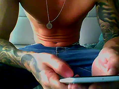 Skater29xx2 online show from March 3, 7:49 pm