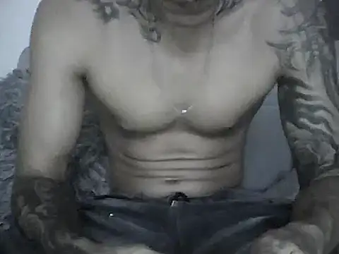 Skater29xx2 online show from March 17, 10:38 pm