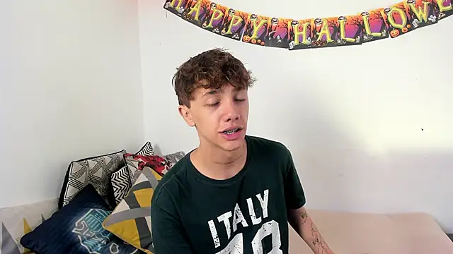 Tomy Rox online show from October 6, 8:39 pm