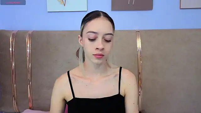 sophiia grey 1 online show from September 22, 8:55 pm