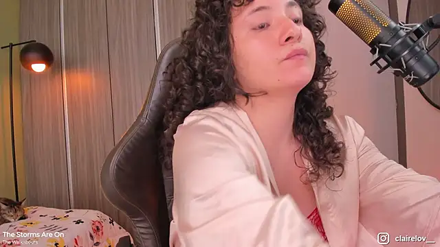 orchide  online show from January 7, 9:50 pm