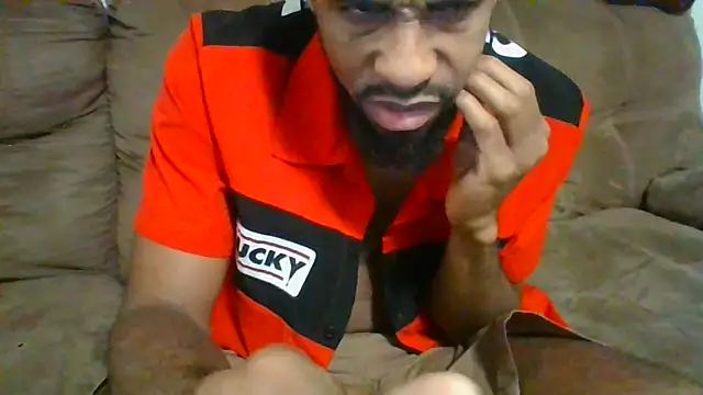 Snapshot of ExoticVibes69 chatting on November 11, 6:57 am ExoticVibes69 online show from November 11, 6:57 am