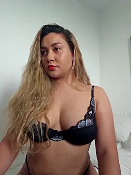 Lufer doll online show from February 18, 3:52 pm