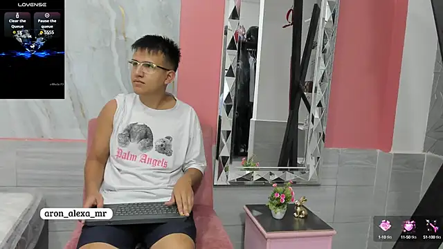 aron alexa online show from December 11, 1:06 pm