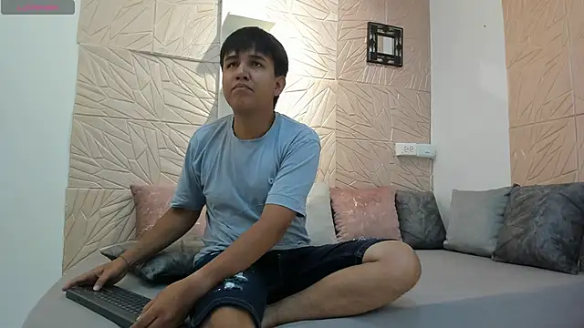 aron alexa online show from December 3, 1:13 am