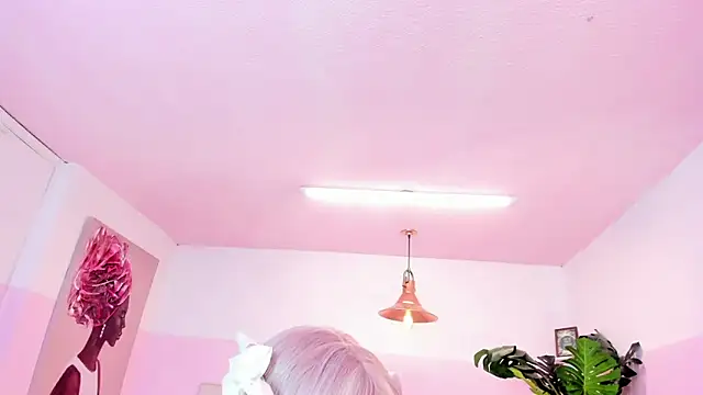 Snapshot of Red_lady chatting on February 11, 4:01 am Red lady online show from February 11, 4:01 am