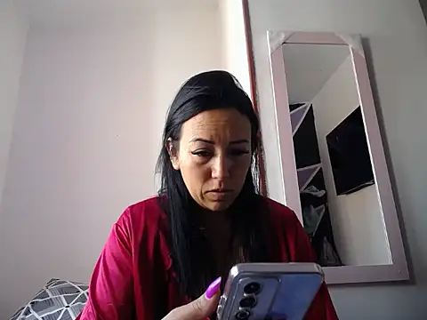 Snapshot of Laura_martin_ chatting on November 21, 2:27 pm Laura martin online show from November 21, 2:27 pm