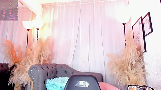 scarlett johs online show from September 23, 12:19 pm