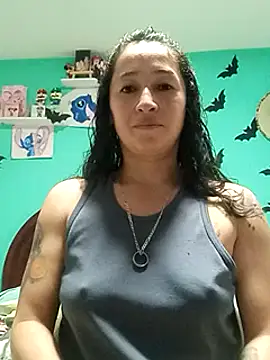 Snapshot of emilypoppy3 chatting on February 25, 1:28 pm emilypoppy3 online show from February 25, 1:28 pm