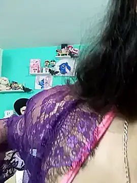 Snapshot of emilypoppy3 chatting on March 19, 1:51 pm emilypoppy3 online show from March 19, 1:51 pm