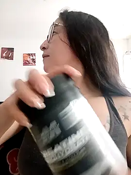 emilypoppy3 online show from March 10, 8:47 pm