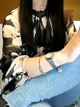 Snapshot of Melody87 chatting on November 11, 8:53 pm Melody87 online show from November 11, 8:53 pm